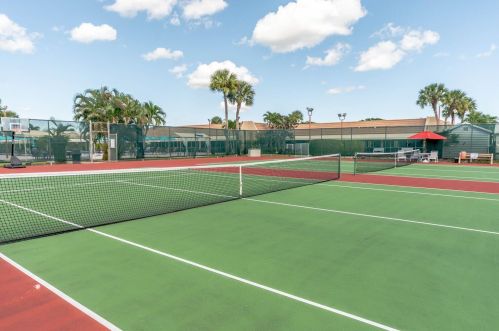 160 Lk Meryl Dr, West Palm Beach FL  33411-3396 exterior