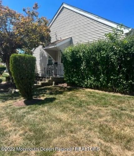 60 Largo San Nicola, East Freehold, NJ 07728-5242