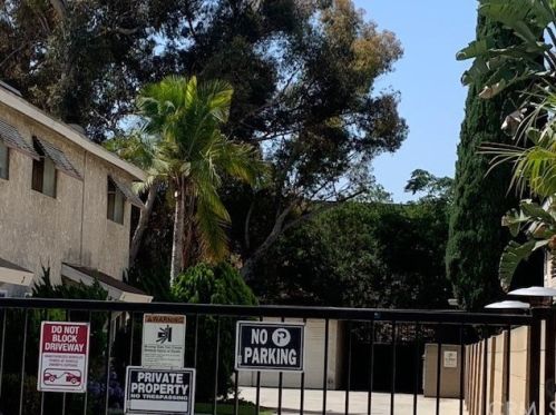 9242 Park St, Bellflower CA  90706-5665 exterior