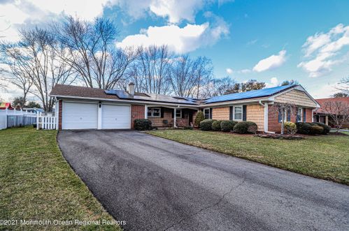 16 Troilus Dr, Old Bridge, NJ 08857-2724