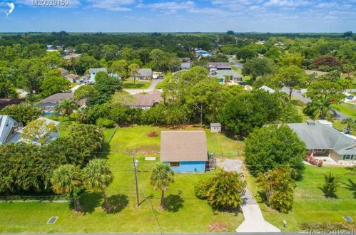 5615 Cassia Dr, Fort Pierce, FL 34982-3786