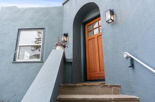 1000 Glendora Ave, Oakland CA  94602-1417 exterior