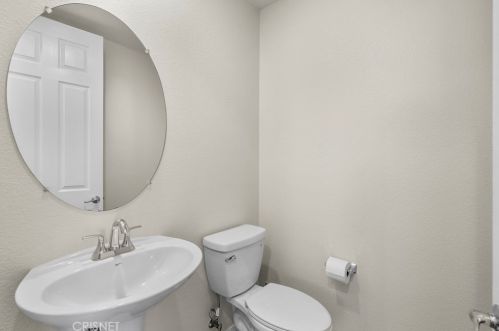 20054 Christopher Ln, Santa Clarita CA  91350-3685 exterior
