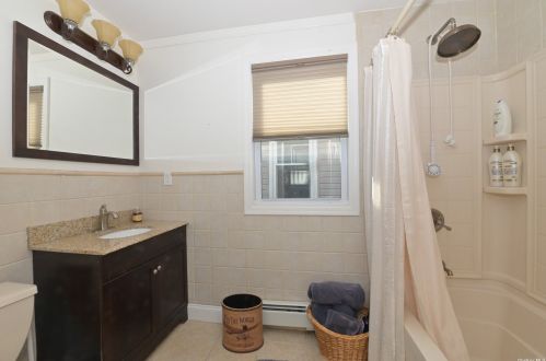 429 Cross Bay Blvd, Far Rockaway NY  11693-1056 exterior