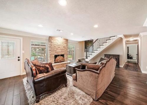 1302 Trailwood Vlg Dr, Humble TX 77339-3326 exterior