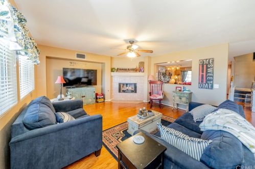 28 Del Brienza, Lake Elsinore CA  92532-0221 exterior