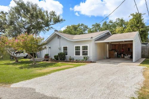 3102 Carlisle St, Morgans Point, TX 77571-7022