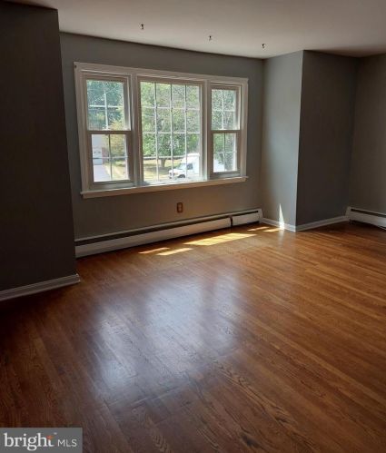 13 Heatherwood Hills Rd, Norristown, PA 19403-1943