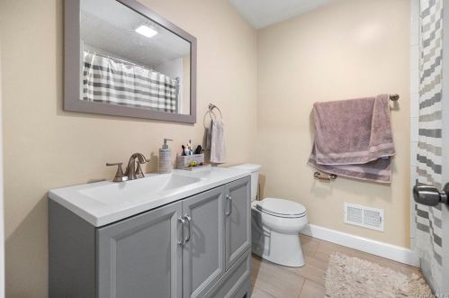 22 Pembrooke Ct, Tompkins Corners NY  10579-3247 exterior