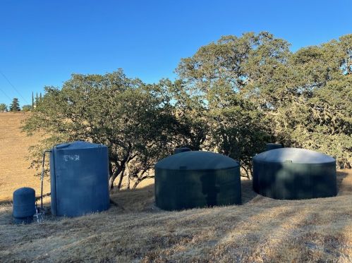 5180 Baggins Hill Rd, Templeton CA  93465-8573 exterior