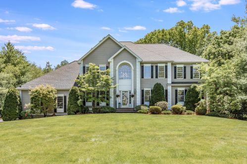 5 Surrey Ln, Salem, NH 03079-4058