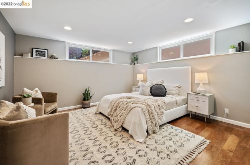 61 Calvert Ct, Oakland CA 94611-3436 exterior