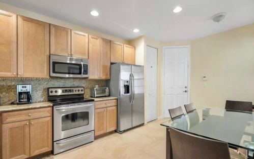 16129 Poppyseed Cir, Delray Beach, FL 33484-6318