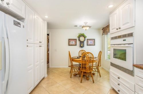 25219 Huron St, Loma Linda CA  92354-3609 exterior