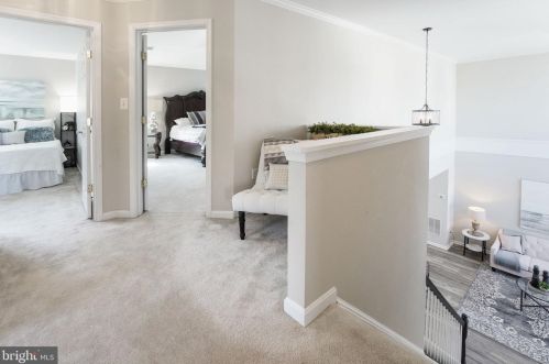 8778 Grantham Ct, Bristow VA  20136-2030 exterior