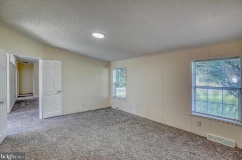 751 Fernwood Dr, Harrington DE  19952-6017 exterior