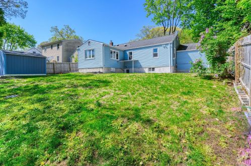 55 Folsom Ave, Huntington Station NY  11746-1015 exterior