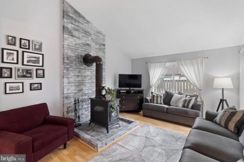 322 Bridge St, Collegeville, PA 19426-3503