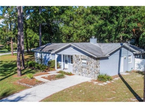 17925 Beach St, Umatilla, FL 32784-7903