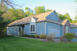 19 Charleston Dr, Mendon, NY 14506-9759