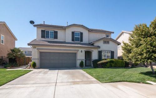 6150 Avenue, Lancaster, CA 93536