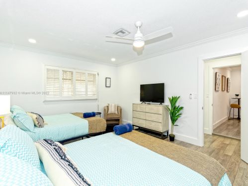 3540 34th Ave, Hollywood FL  33021-2509 exterior