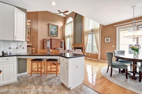 167 Ln Quinta Ct, Holmdel Village NJ  07733-2536 exterior