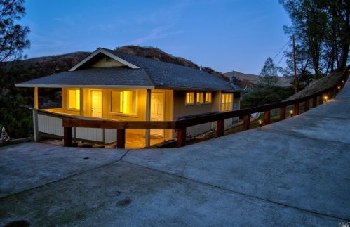 114 Sage Ct, Pope Valley, CA 94567-9417