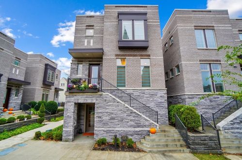 2732 Cleinview Ave, Cincinnati, OH 45206-1813