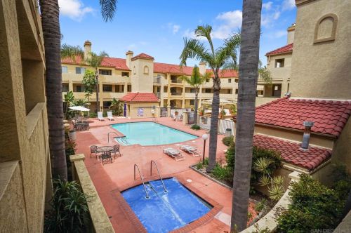 2012 Coolidge St, San Diego CA  92111-7061 exterior