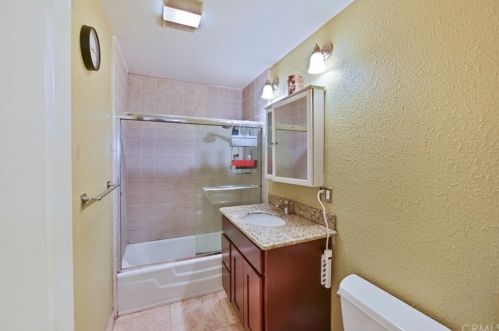 2634 Pacific Coast Hwy, Torrance CA  90505-7038 exterior