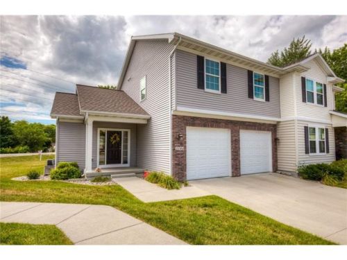 2704 Hampton St, Ames, IA 50010-7107
