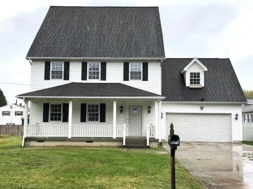 407 Mcpherson Ave, Hanging Rock, OH 45638-1120