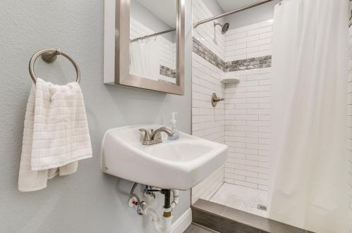 3623 Kell St, Fort Worth TX  76109-2817 exterior