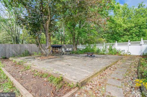 16 Bayberry Rd, Princeton NJ  08540-7417 exterior