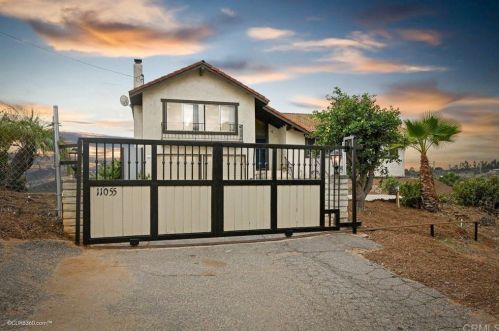 11055 Calle Oro Verde, Valley Center CA  92082-4202 exterior