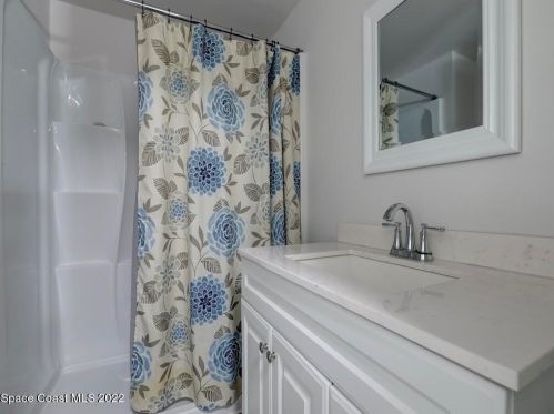 1112 Oriole Cir, Sebastian FL  32976-7521 exterior