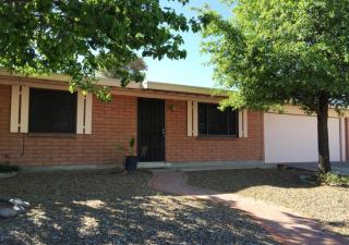 7878 Jensen Dr, Tucson, AZ 85741-1563