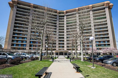20533 Valley Forge Cir, Norristown, PA