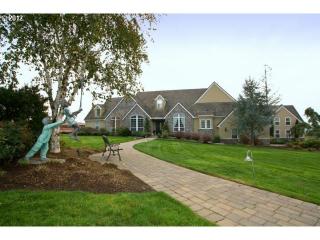 19858 Corrine St, Beaverton, OR 97007-8534