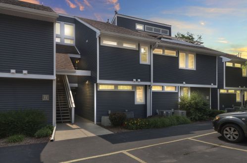 514 Bayview Ave, Twin Lakes WI  53181-9183 exterior