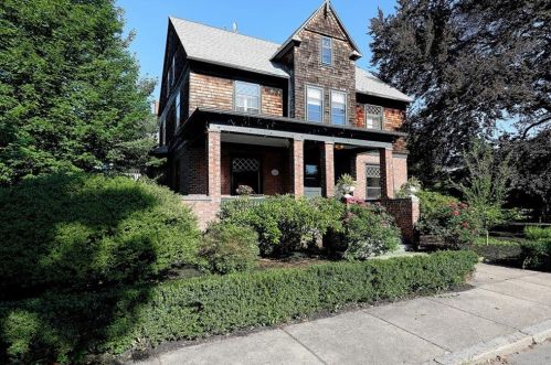 35 Washington St, Warren, RI 02885-3317