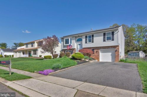 7 Westerly Dr, Erial, NJ 08081-3030