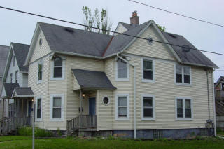 2343 Oakland Ave, Milwaukee WI  53211-4334 exterior