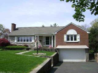 951 Ridge Rd, Hartford, CT 06109-2854