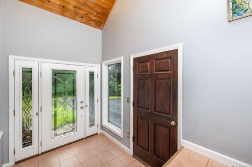 70 Fox Brook Rd, East Hartland, CT 06027-1104