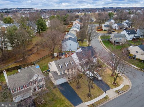 722 Catoctin Cir, Leesburg VA  20176-4944 exterior