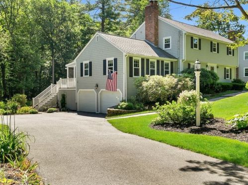 39 Parsonage Ln, Topsfield, MA 01983-1314