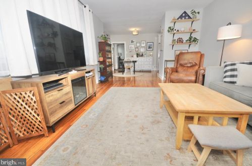 35 Wilbur Henry Dr, Florence NJ  08518-2701 exterior