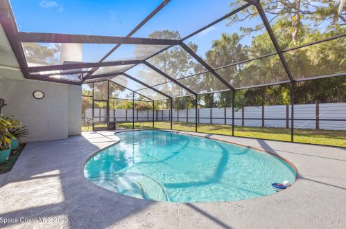 4970 Carter St, Cocoa, FL 32927-8372